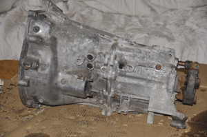 BMW OEM S5D 250G USED MANUAL TRANSMISSION 5 SPEED GETRAG 2600106091 220.0.0225.97 062 225 23007505600 23007527729 23001434415 Fits: e36 e46 318i 318ti 318i 318Ci 1994-2004 & other listed vehicles Euro All Parts BMW OEM S5D 250G USED MANUAL TRANSMISSION 5 SPEED GETRAG 2600106091 220.0.0225.97 062 225 23007505600 23007527729 23001434415 Fits: e36 e46 318i 318ti 318i 318Ci 1994-2004 & other listed vehicles Euro All Parts