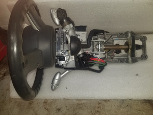 BMW 32306781946 MINI (USED) 32-30-6-781-946 OEM BARE STEERING COLUMN FROM 5 SPD MANUAL COOPER R50 BMW 32306781946 MINI (USED) 32-30-6-781-946 OEM BARE STEERING COLUMN FROM 5 SPD MANUAL COOPER R50