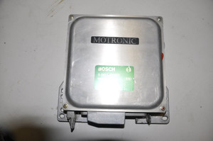 10) V BOSCH 261200027 USED ECU DME Motronic BMW OEM M20 6 cyl e30 325e e28 528e 1708643.9 17086439 12140008963 12141286047 12141288235 12141466078 12141708643 12141708649 12141714364 12141738945 1214173 Euro All Parts 10) V BOSCH 261200027 USED ECU DME Motronic BMW OEM M20 6 cyl e30 325e e28 528e 1708643.9 17086439 12140008963 12141286047 12141288235 12141466078 12141708643 12141708649 12141714364 12141738945 1214173 Euro All Parts