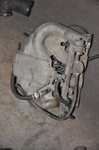 0) V BMW OEM M10 USED AIR INTAKE MANIFOLD FUEL RAIL E21 320I Euro All Parts 0) V BMW OEM M10 USED AIR INTAKE MANIFOLD FUEL RAIL E21 320I Euro All Parts