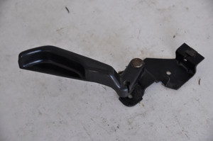 0) DH BMW OEM 51231888479 USED HOOD Release lever up to 1989 interior cab e30 318i 318i 325i 325ix M3 Euro All Parts 0) DH BMW OEM 51231888479 USED HOOD Release lever up to 1989 interior cab e30 318i 318i 325i 325ix M3 Euro All Parts