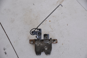 1) DH BMW OEM 51241960861 USED TRUNK Gate Hatch lock mechanisim e36 318i 318ti 325i 325i 318i M3 328i Euro All Parts 1) DH BMW OEM 51241960861 USED TRUNK Gate Hatch lock mechanisim e36 318i 318ti 325i 325i 318i M3 328i Euro All Parts