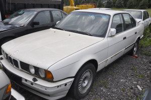 DISMANTLED - e34 2081461 Sedan V 2081461 BMW E34 525i  BUILT AUG 1988 M20 AUTO Alpin-weiss