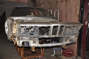 BMW E24 STRIPPED FRAME FOR QUARTERS DISMANTLED - 6727784 FRAME // Google Search "BMW-Luvv"