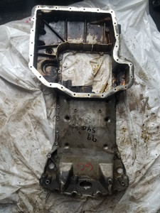 BMW 11137513374 OEM Used UPPER OIL PAN 1433561 013 M62 11-13-7-513-374 11137513374 fits: E31 E34 E38 E39 3.5L 4.0L COUPE SEDAN WAGON BMW 11137513374 OEM Used UPPER OIL PAN 1433561 013 M62 11-13-7-513-374 11137513374 fits: E31 E34 E38 E39 3.5L 4.0L COUPE SEDAN WAGON