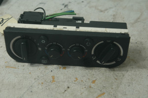 2) C BMW 64111387340 (USED) OEM CLIMATE CONTROL UNIT E36 F36 6411 1387340 MK303194 FROM: 1995 E36 318is FITS 1992-1996