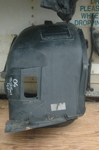 2) DH BMW 51717059379 (USED) OEM LEFT FRONT FENDER LINER FROM: 2006 325xi 4dr