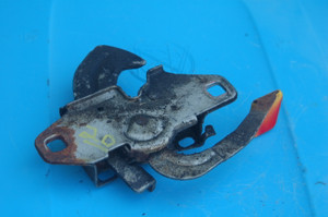 20) DH BMW-MINI 51237132756 (USED) OEM HOOD LATCH RIGHT FITS R50 R52 R53 2000-2008