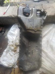 C-104 BMW 11137552414 OEM Used OIL PAN w/LEVEL RWD N52 ENGINE hab ANAC-46000 1113 7552414 02 From: 2008 E90 328i WITH N52 11-13-7-552-414 11137552414 C-104 BMW 11137552414 OEM Used OIL PAN w/LEVEL RWD N52 ENGINE hab ANAC-46000 1113 7552414 02 From: 2008 E90 328i WITH N52 11-13-7-552-414 11137552414