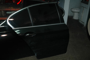 20 C BMW 41007206114 (USED) 41-00-9-628-756 OEM REAR DOOR RIGHT ASSEMBLY FROM D107273 2012 F10 528iX N20 BLACKSAPHIRE FITS 2011-2016 F10 F10 LCI