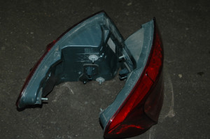 26 C BMW 63217203231 63217203232 (USED) OUTER TAIL LIGHTS (PAIR L&R) OEM FROM D107273 2012 F10 528iX N20 BLACKSAPHIRE FITS 2011-2013 F10