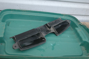 DD-11 BMW 13717541738 (USED) 657343012 657 343 0 12 OEM 13-71-7-541-738 AIR INTAKE FITS: 2006-2015 LISTED VEHICLES