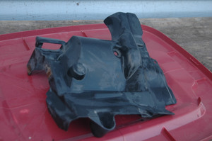 DD-13 BMW 51757228687 (USED) 51-75-7-228-687 OEM 5175 7228687 LEFT RACK COVER  748506 10 FITS: F07 F10 F11 F06 F12 F134 F01 F02 F04