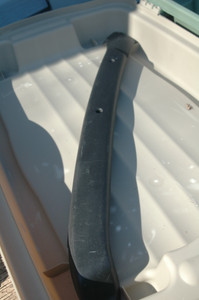 VW PORCHE CAYENNE 7L5867711 OEM Used TRIM 7L5867711 FROM: 2006 CAYENNE SUV GREY 3.2 V6 AUTO