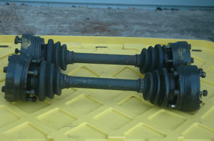 BMW 33213614860 OEM Used Vl output shaft SET SET OF TWO Left & Right WITH BOLTS AND SHIMS - LOW MILEAGE