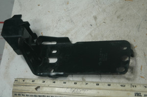 DH-6  BMW 5164 7 117 811 10 23781010 (USED) OEM 51-64-7-117-811 LOWER LEFT RAD SUPPORT FROM P131342 2007 E92 328i Fits2007-2015 E81 E87 E82 E84 E88 E90 E91 E92 E93