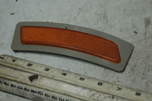 DH-32  BMW 63147847205 (USED) 7 847 205-04 OEM Lens Housing Left Side marker FROM P131342 2007 E92 328i Fits 2013-2019 Listed Vehicles