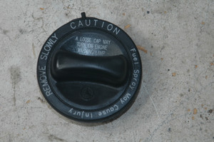 18) Mercedes-Benz 2154700105 (USED) 215-470-01-05 OEM GAS CAP TESTED OHNE LUFTUNG From A025019 2006 CL500 COUPE Fits C215 & 1998-2006 Listed vehicles