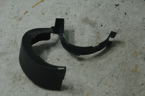 Porsche 95561285200 (USED) 955-612-852-00 OEM VW 7l5971341F CABLE GUIDE ANCHOR FROM: 2006 Porsche Cayenne 4dr 6-Spd Manual