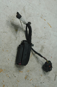 Porsche 955355955cx (USED) OEM TESTED PIG TAIL PLUG CONNECTOR BOSCH w- ABS SENSOR PLUG FROM: 2006 Porsche Cayenne 4dr 6-Spd Manual