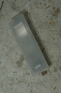 93 - DH Porsche 95563220100 (USED) 955-632-201-00 OEM ULO 708 61 TESTED CARGO LAMP 2003-2010 FROM: 2006 Porsche Cayenne 4dr 6-Spd Manual