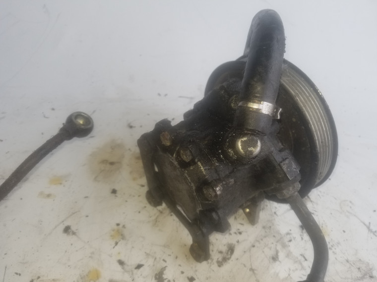 BMW 32416760036 OEM Used POWER STEERING PUMP ENGINE w- pulley w-A0004602283 RESEVOIR W-HOSE ZF LF-20 From: 2000 BMW E46 325i M52 Fits: E46 & other listed vehicles 324011 Euro All Parts