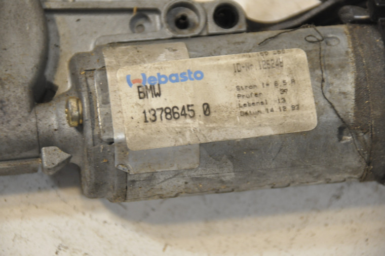 1) DH -12 BMW 54131378645 OEM Used SUNROOF MOTOR DOUBLE PLUG WEBASTO 125248 From: 1994 E34 530i Fits: E38 & other listed vehicles 1378645 Euro All Parts