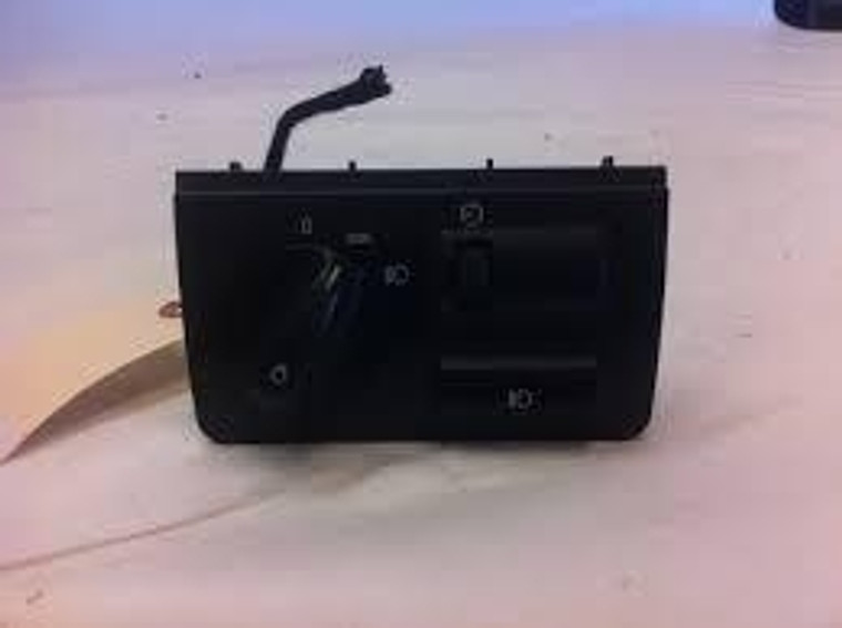 1) BMW OEM 61318372205 Headlight Switch (USED) Fits: X5 2003 E53 & Other Listed Vehicles Euro All Parts