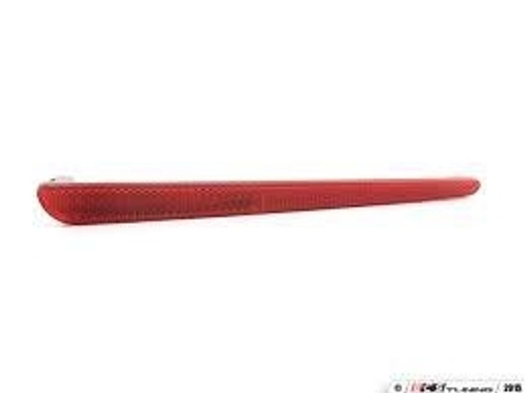 0) BMW 63146901572 Rear Bumper Reflector Right (New) Fits: BMW X5 3.0 2004 & Other Listed Vehicles Euro All Parts