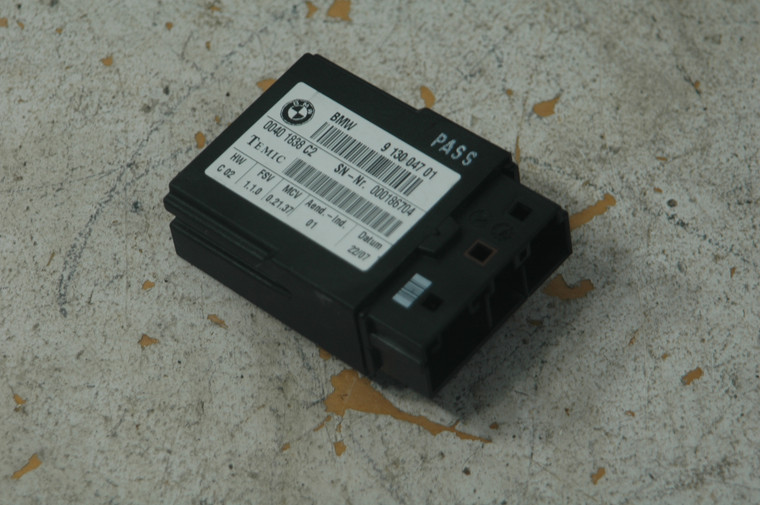 1) DH -13 BMW 61359273584 OEM Used SEAT BELT LCPA module rear seat TESTED Temic 9130047 From: Oct 17 2008 e92 335xi Coupe BLACK Saphire-Metalic n54 Automatic Fits: 335xi & other listed vehicles 9 130 047 01 Euro All Parts