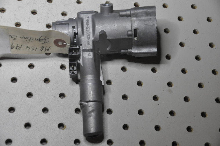0) Mercedes Benz OEM 1245450414 USED IGNITION ASSEMBLY WKEY 300E 1244623530 1264600604 202-545-01-04 Fits: 300E & other listed vehicles Euro All Parts