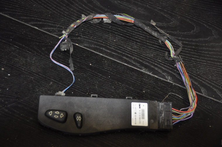 1) DD-6 BMW 61308099072 OEM 61-30-8-099-072 (USED) 61.31-8 099072 LK 03491505 SEAT SWITCH RIGHT FITS: E46 E53 Euro All Parts
