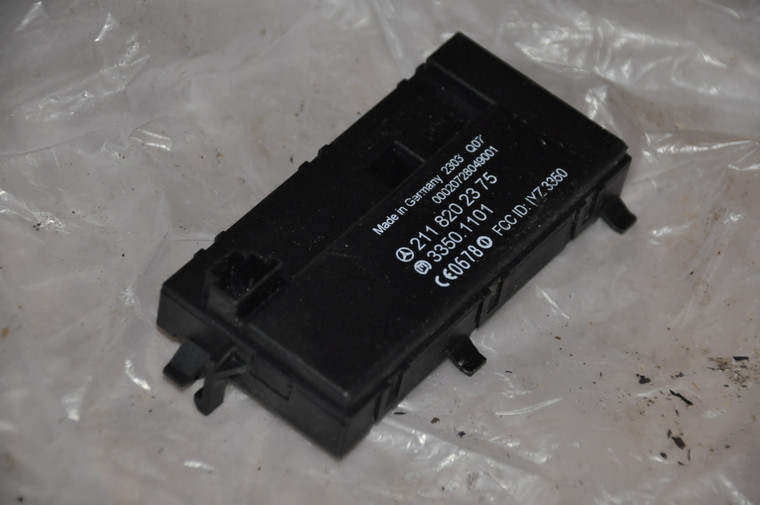 1) DD MERCEDES-BENZ 2118202375 OEM 211-820-23-75 (USED) Antenna FROM: S-class S430 W220 Euro All Parts