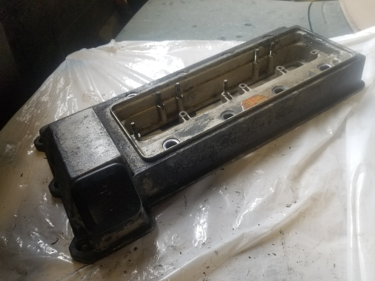 17) C BMW 11121733740 1733746 OEM VALVE COVER RIGHT M60 V8 E34 E32 E38 E31