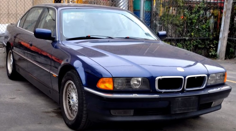BMW e38 740iL Built May 1997 V8 M62 Automatic Blue on Gray Luxury Loaded DM08982