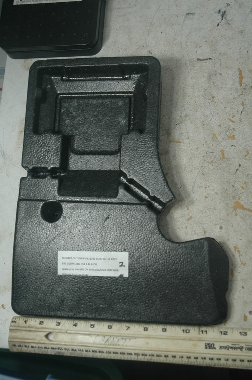 DH-2 BMW 51479135782 (USED) OEM FOAM CUSHION FOOTWELL FRONT RIGHT FROM P131342 2007 E92 328i Fits E90 E91 E92 E92 LCI