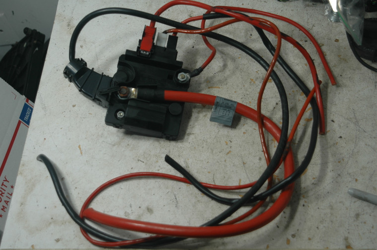 3) Mercedes-Benz 2205460641 (USED) 220 546 06 41 Line Connector OEM 2205450583 TESTED w- FUSES w-WIRES A2155400030 From  A025019 2006 CL500 COUPE Fits C215 & 1998-2006 Listed vehicles