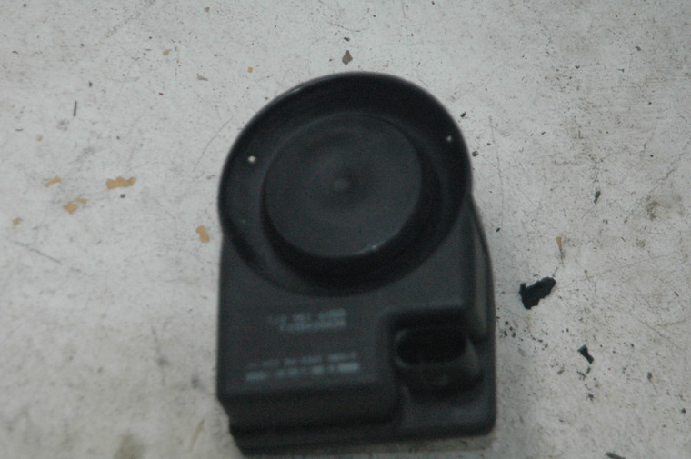 DH -23 Porsche 95561823702 OEM 955-618-237-02,1J0951605A,1J0 951 605A Used ALARM HORN (TESTED) BOSCH BVB F005V00434 1J0 951 605 A 58513 FROM: LA21099 APRIL 2006 Porsche 955 Cayenne SUV TITIAN 6 CYL 3.2L AUTO 2003-2010  Euro All Parts