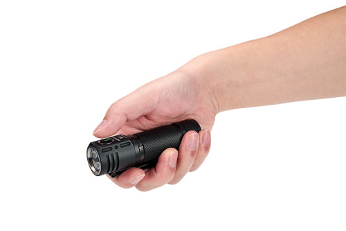 Lumintop D1 Compact 2000 lumen LED torch