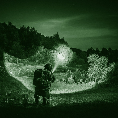 Weltool W35IR compact 2000mW 545m mountable infrared light