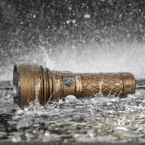 最終値下タンカラーThruNite Catapult V6 (バージョンアップ) ThruNite Catapult V6 V2 SST70 2836 lumen 692m USB-C rechargeable