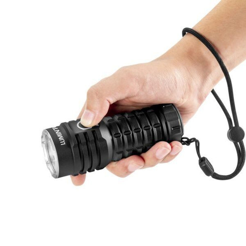 Lumintop AD01 Compact 1200 lumen 650m throw torch