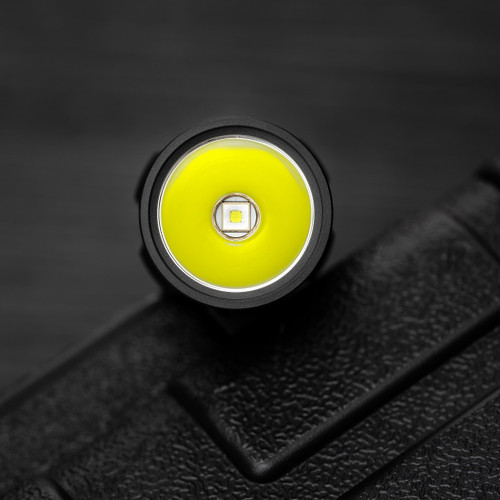 Weltool T8 Unrestrained 2100 lumen 613m compact thrower