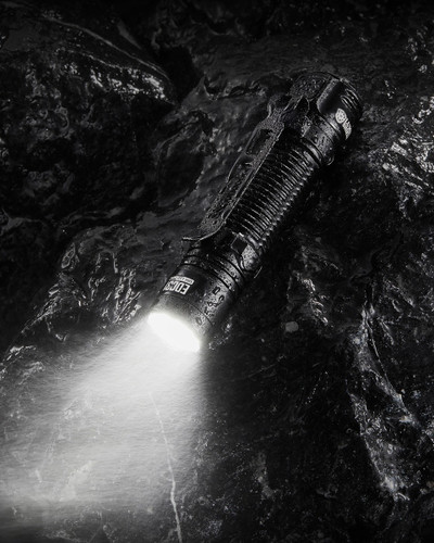Nitecore EDC31 Compact 3500 lumen 380m throw rechargeable EDC torch