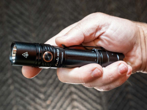 Fenix PD35 V3.0 compact 1700 lumen 357m tactical LED torch