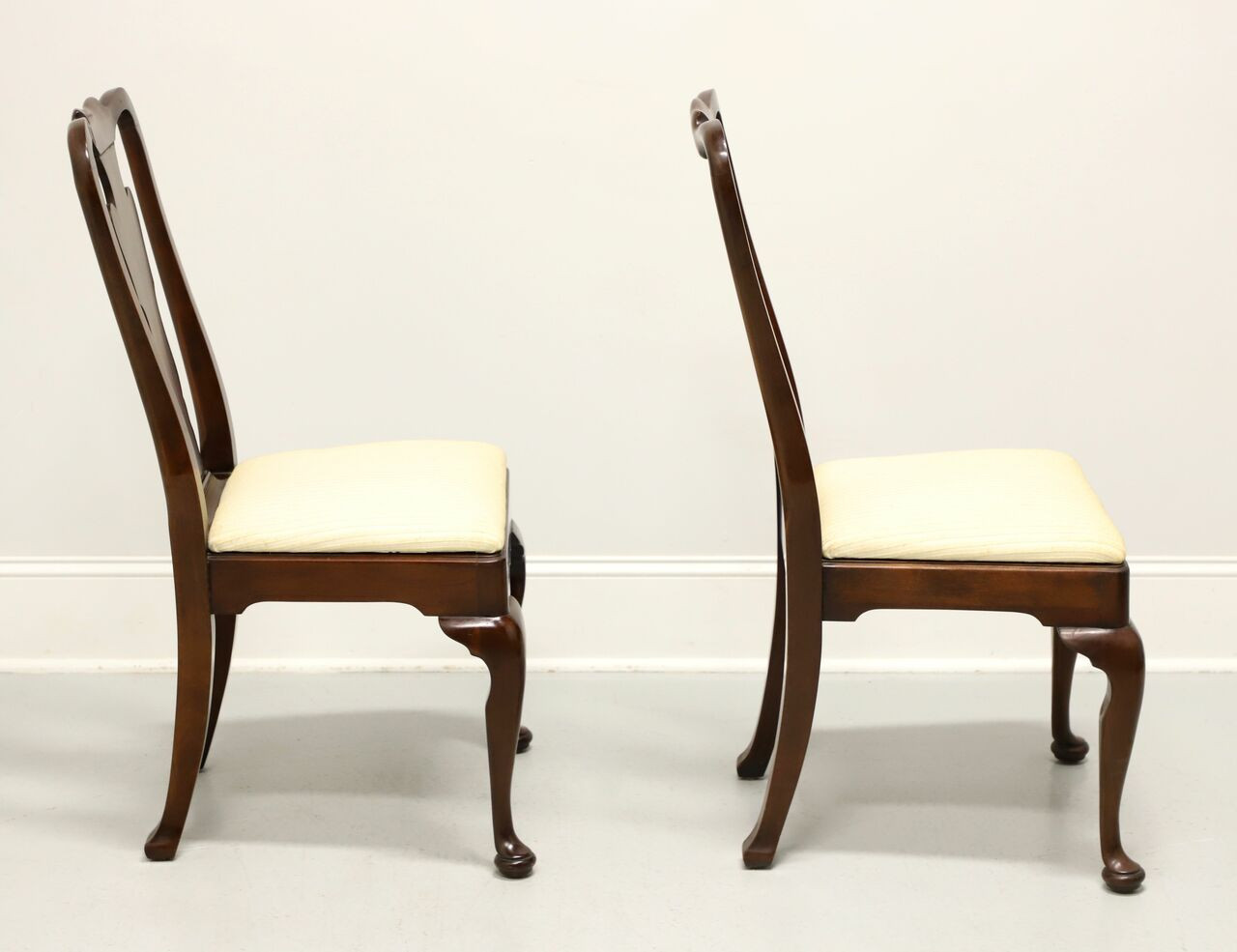 SOLD - STATTON Old Towne Cherry Queen Anne Dining Side