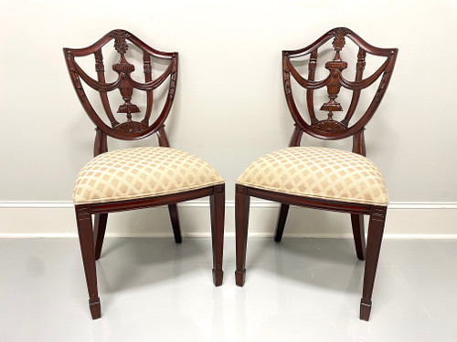 MAITLAND SMITH Mahogany Hepplewhite Style Dining Side Chairs - Pair A MAITLAND SMITH Mahogany Hepplewhite Style Dining Side Chairs - Pair A