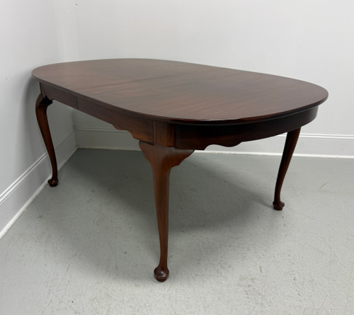 HENKEL HARRIS 2211 29 Solid Mahogany Queen Anne Dining Table