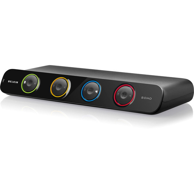 Linksys OmniView KVM Switch - F1DH104D