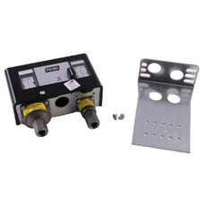  Johnson Controls P70MA-2 Low Pressure Control 20" WC 